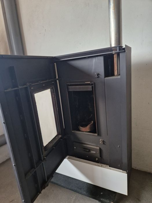 Vendo salamandra a pellets " Heimadll "