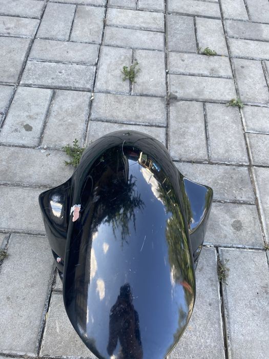Продам переднее крыло yamaha fz8
