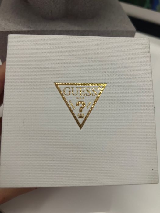Zegarek Guess z bransoletką