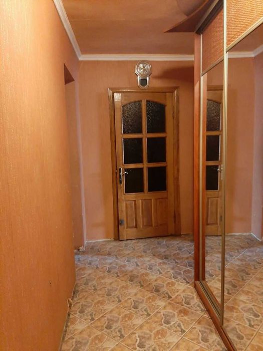 Продам 3х. комнатную квартиру в Безлюдовке.