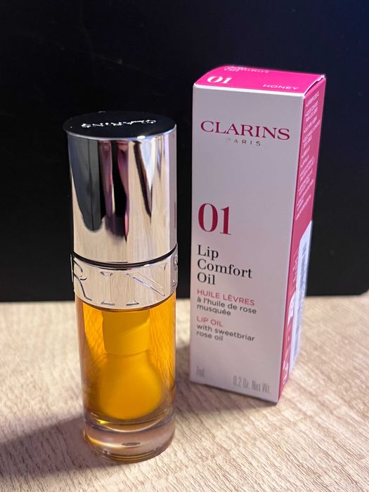 Olejek do ust, błyszczyk, Clarins Lip Comfort Oil 01
