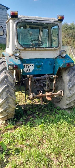 Трактор ЮМЗ 6Л з прицепом . Дзвоніть - за ціну домовимось