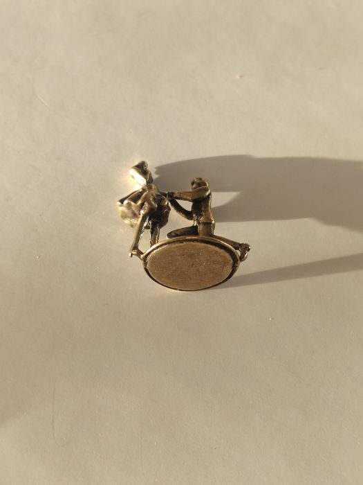 Figurka metalowa mosiądz para zaręczyny wysokość 2  cm