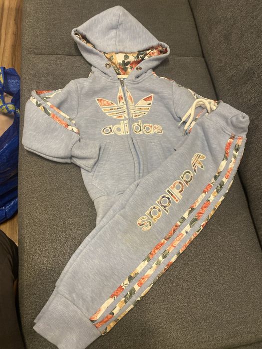 O. Dres Adidas rozmiar 104