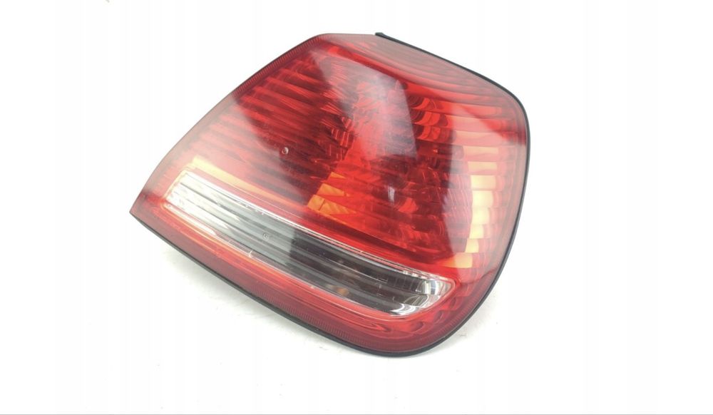 Lampa brilliance tył bs4