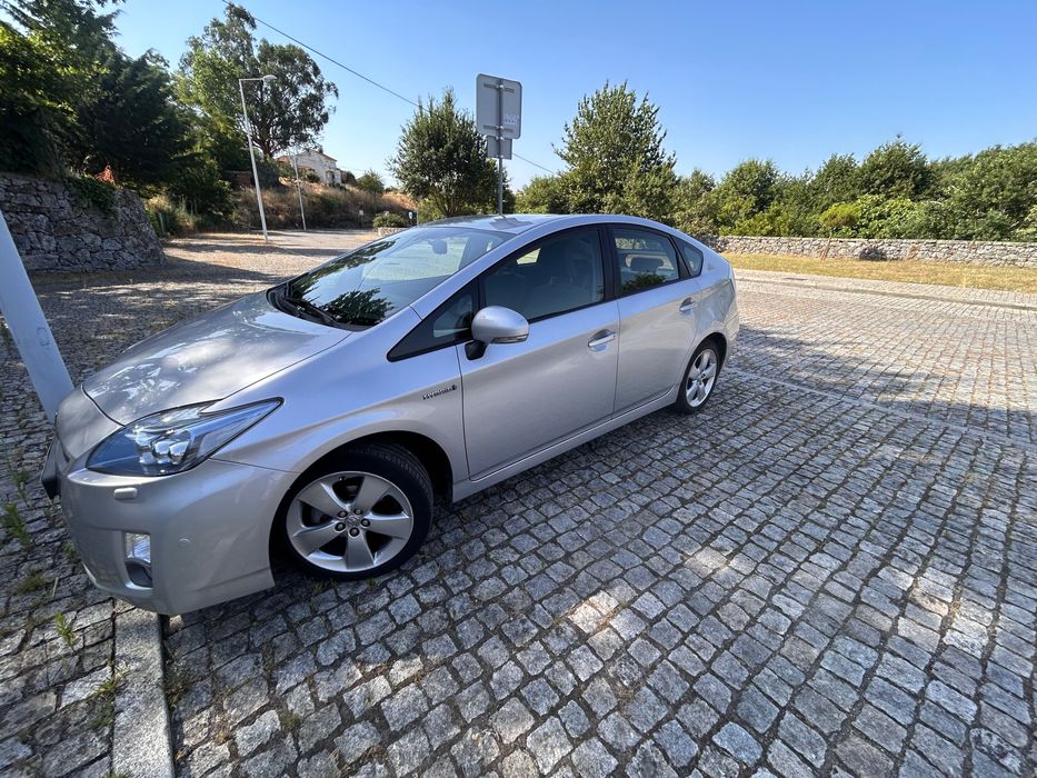 Toyota Prius 1.8 PREMIUM + GPS