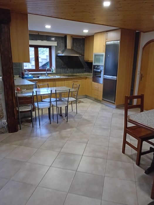 Casa  Férias  AL 52830, Cabril, Montalegre, Gerês  piscina) 120€/noite