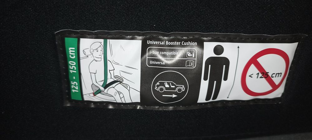 Автокрісло бустер WALSER Andy 15-36 кг (125-150 см) Австрія