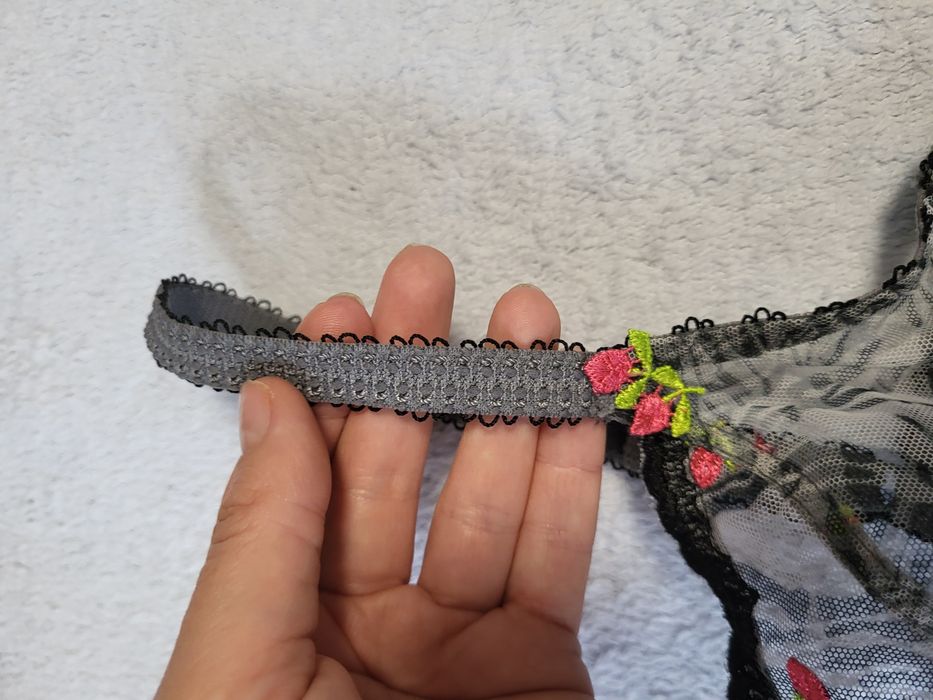 Бюстгальтер сіточкою