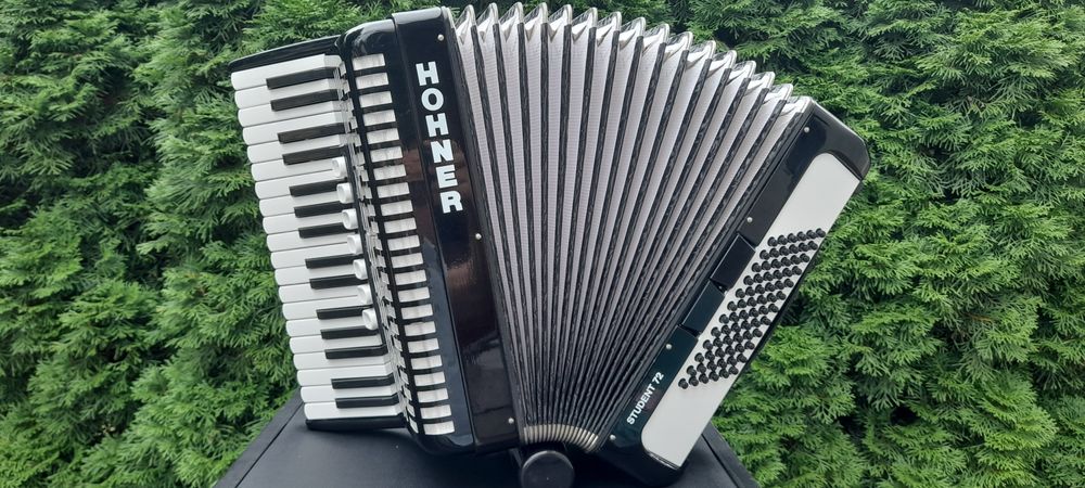 Akordeon Hohner Student 72 basy 3 chóry