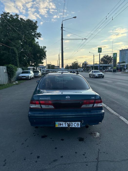 Nissan Maxima QX