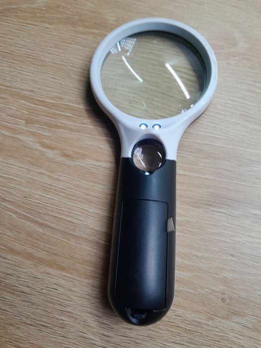 Chefic Lupa ze światłem, 3 x 45 x podświetlana lupa do czytania 3diody