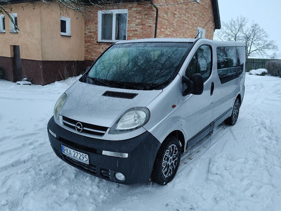 Opel Vivaro • 9 osób • Klima X2 • Zadbany