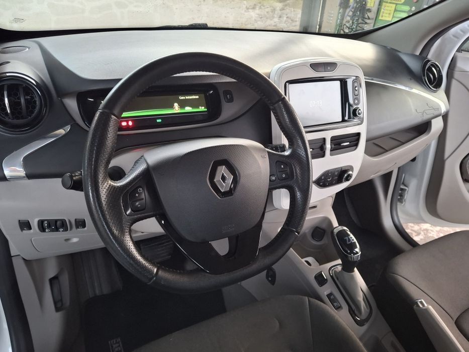 Vendo  Renault zoe 22w