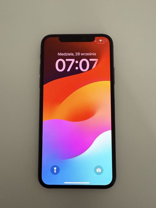Czarny iPhone XS 64GB sprawny
