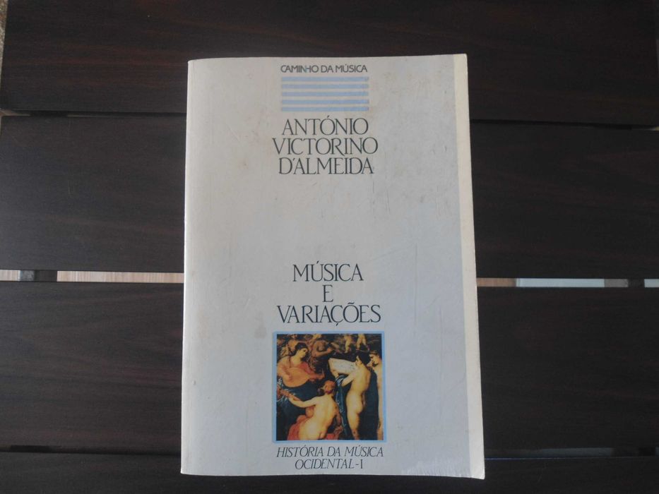 Música e Variações  I por António Vitorino d' Almeida