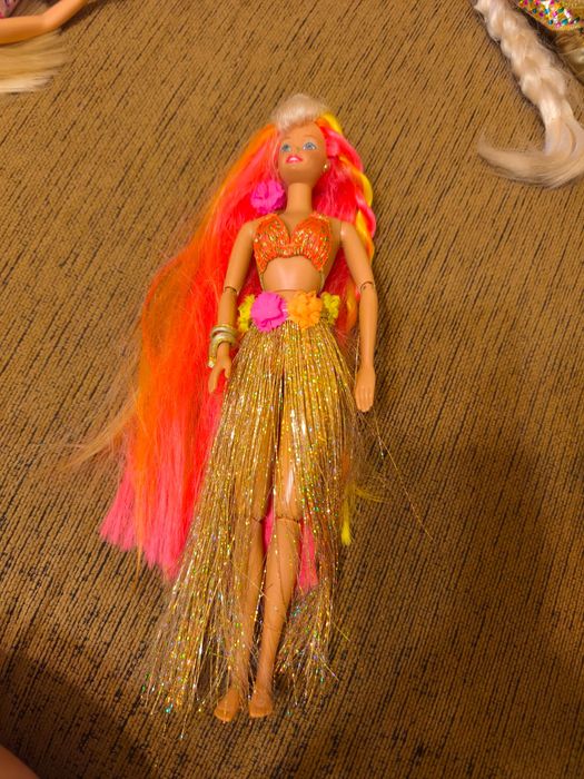 Boneca Barbie Hula