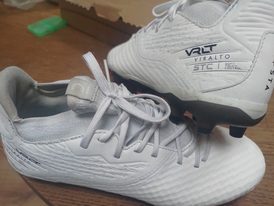 Buty korki Kipsta  40r.