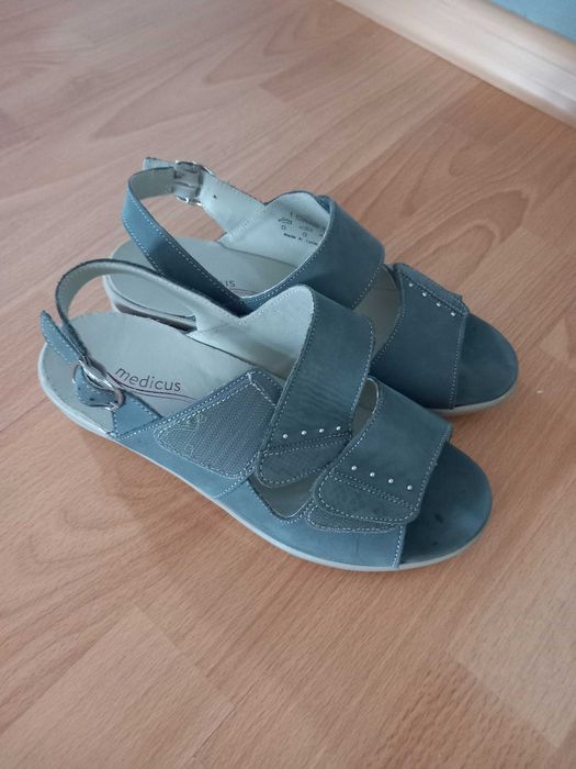 Buty damskie letnie