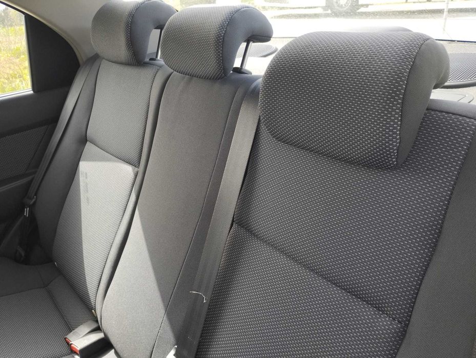 Carro Chevrolet AVEO