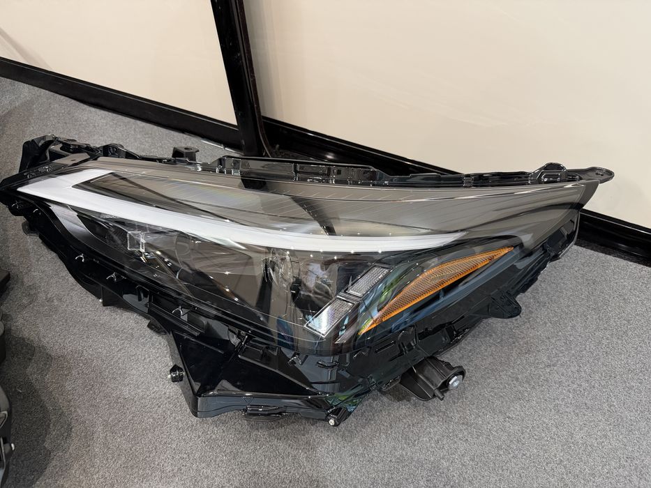 Фари Lexus NX 2022-2026, ліва і права, USA, америка Bi-LED