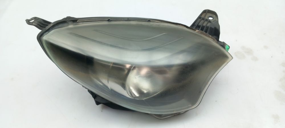 Ótica / farol direita RENAULT Twingo II (CN0_)