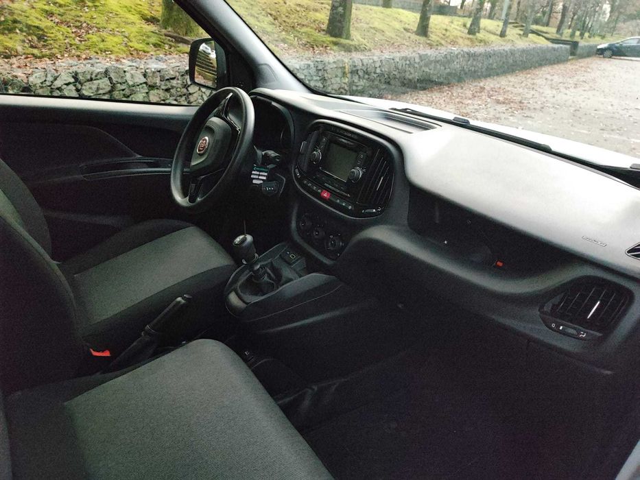 Fiat Dobló Maxi 1.6 3 lugares 77.000 km ano 2020