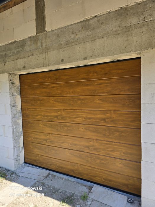 Brama Garażowa Segmentowa | Producent | Drzwi Techniczne |