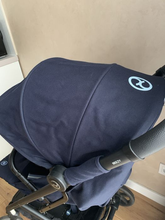 Прогулянковий візок Cybex Beezy
