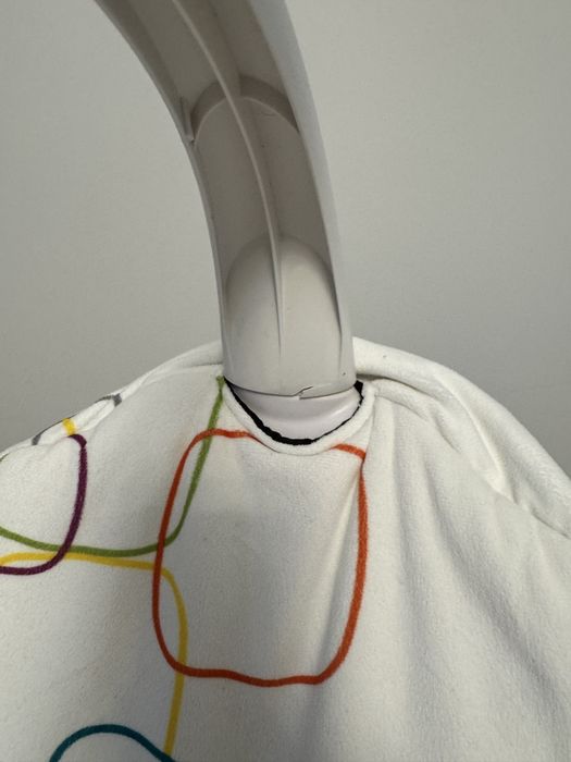 Заколисуючий центр 4moms.