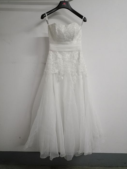 Suknia ślubna biała z kołem