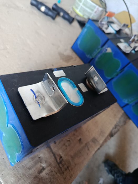 Li-ion аккумулятор 3,7 v  718 wh