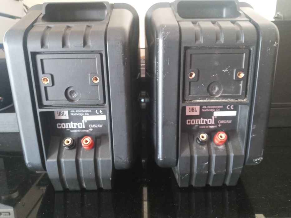 Colunas JBL CM52  ( 100 W )
