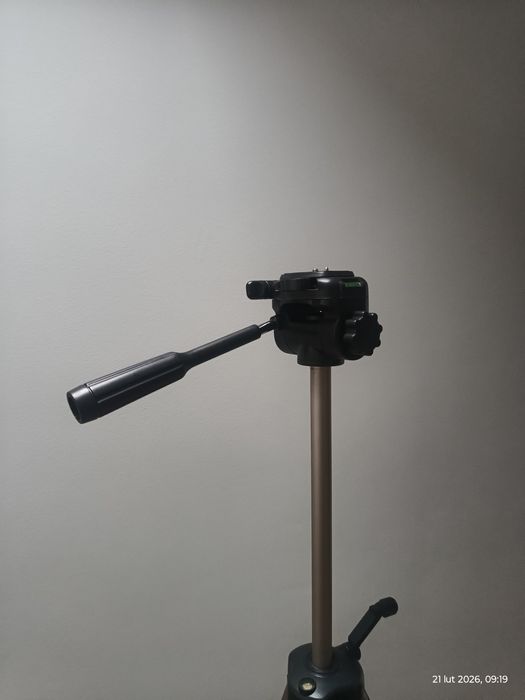 Statyw do aparatu First C3550 wys. 157 cm + etui + karton