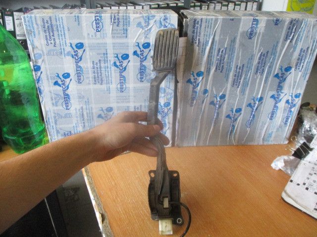 Pedal do acelerador PEUGEOT 607 (9D, 9U)