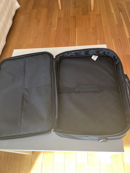 Mala para portátil ate 15,6 polegadas marca Toshiba