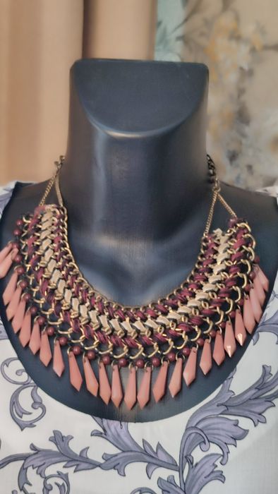 Масивне кольє Zara