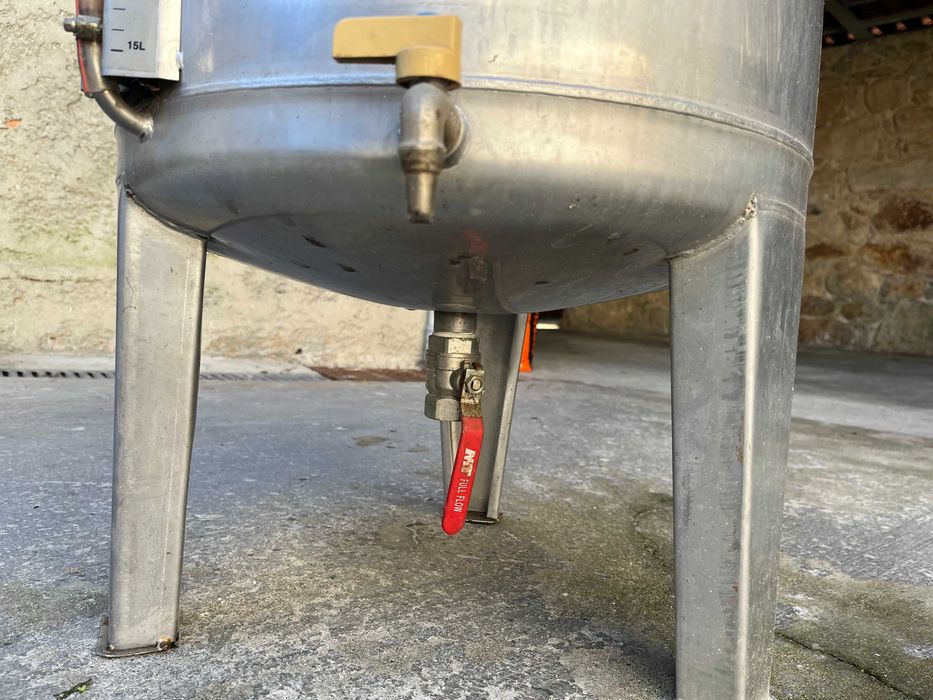 Barril de inox 120 litros, para armazenar vinho