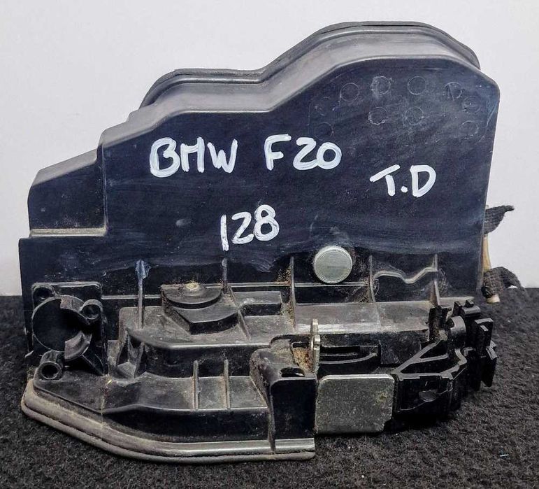 Fechadura / Fecho Porta Trás Direito BMW 1 (F20) ano 2011