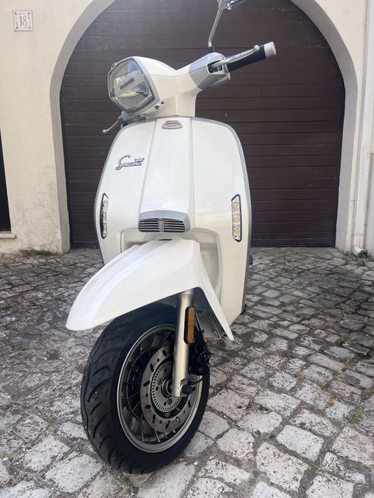 Lambretta V125 Special (reservada)