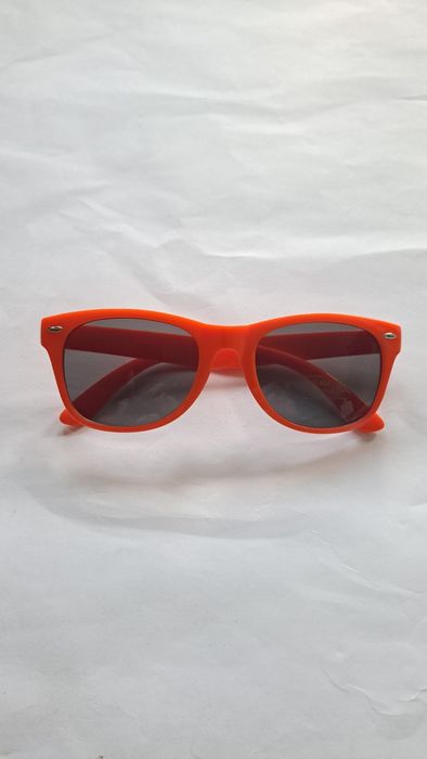 Czerwone okulary przeciwsłoneczne UV400, unisex nowe,