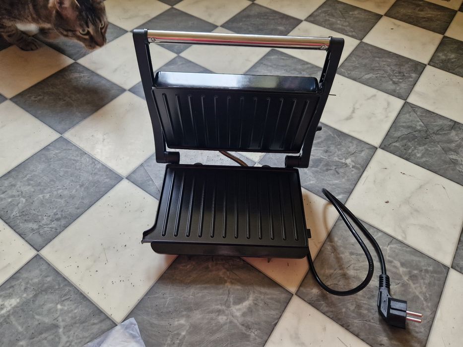 Grill elektryczny Hoffen
