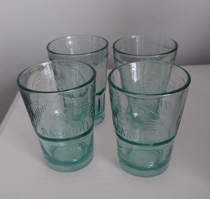 4 szklanki Bacardi, zielone 300 ml