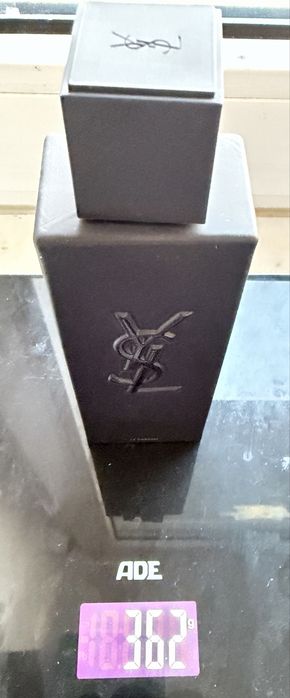 Sprzedam perfumy Yves Saint Laurent Myslf Le Parfum 100ml