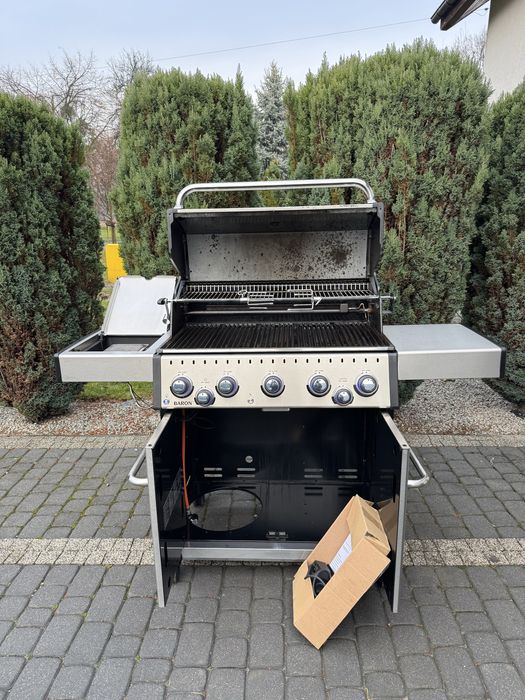 Grill Broil King Baron 590S z palnikiem IR