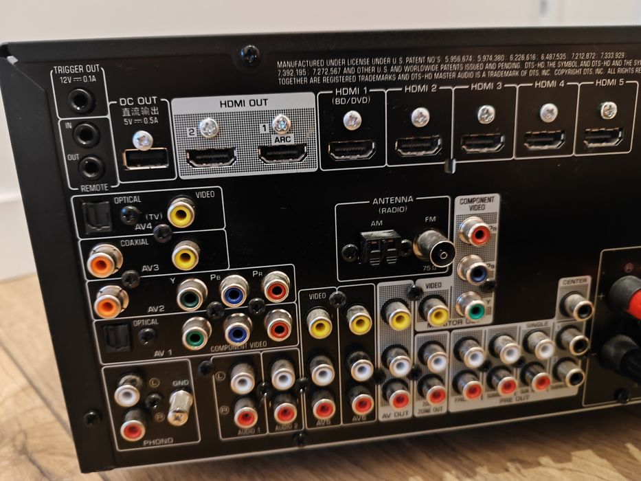Yamaha RX-V777 używana