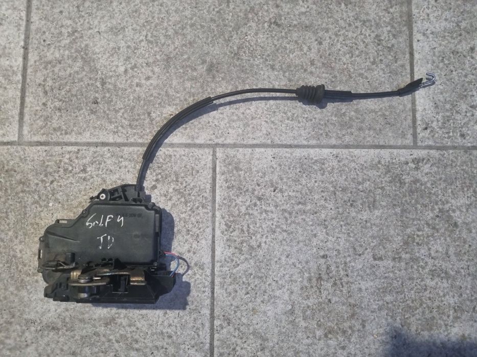 Fechadura / Mecanismo Porta Traseira Direita VW Golf 4 (Original)