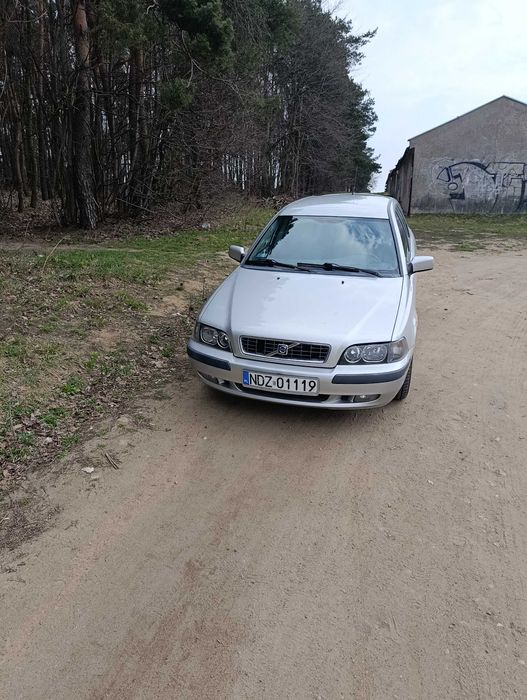 Samochód osobowy Volvo V40 2004r