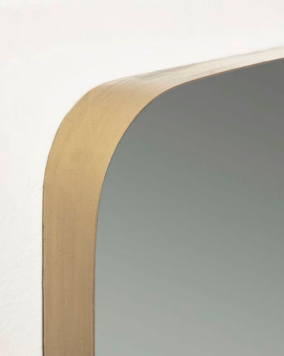 Espelho de parede Marco metal dourado 60 x 60 cm, Kave Home