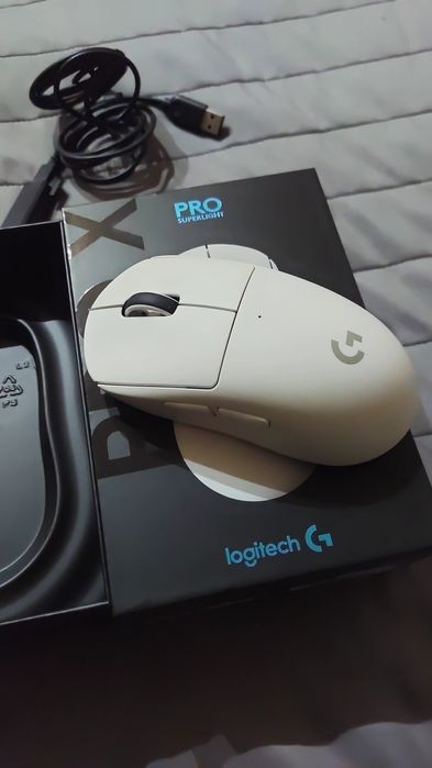 Logitech G Pro X Superlight Branco